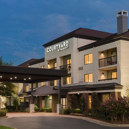 Courtyard By Marriott Tulsa Central Exterior photo